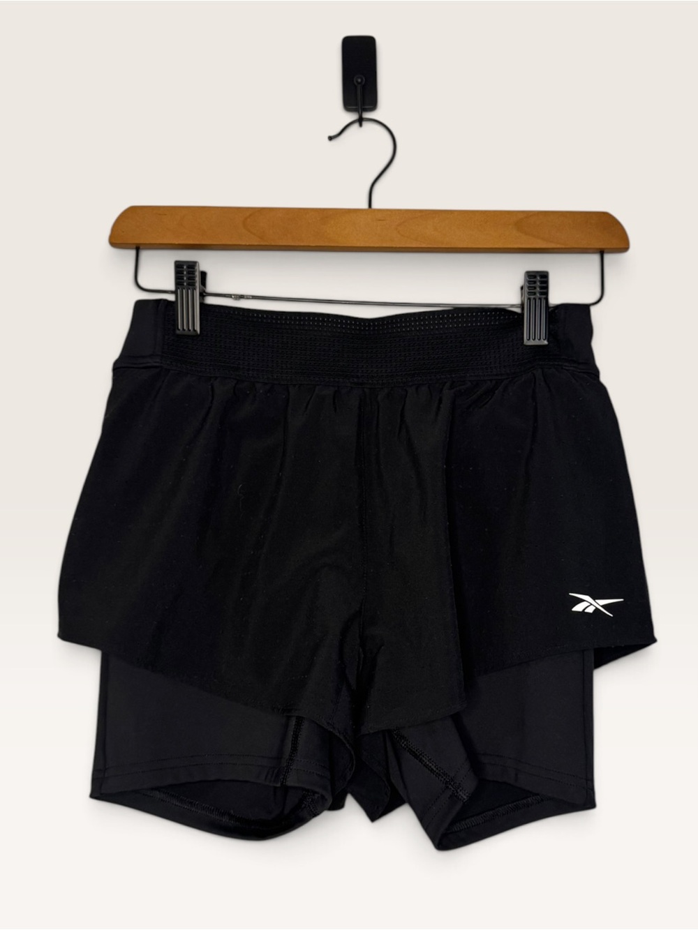 🟢3/$25 Reebok 2 in 1 Running Shorts Women's Gym Fitness Sports Small Like New
